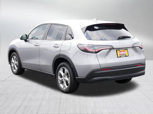 Used 2024 Honda HR-V LX image 5