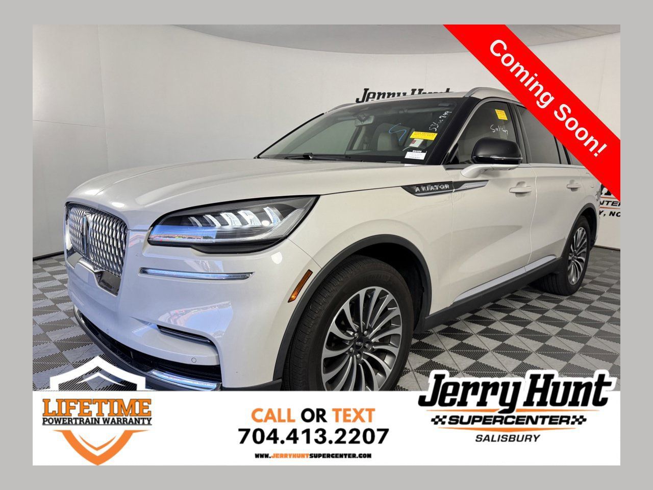 Used 2024 Lincoln Aviator Reserve w/ Elements Package Plus RWD image 1