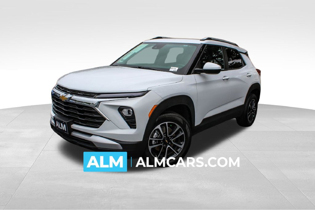 Used 2025 Chevrolet TrailBlazer LT AWD/4WD image 1