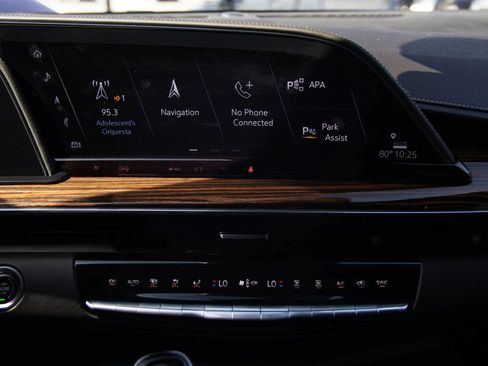 Used 2021 Cadillac Escalade ESV Premium Luxury w/ Driver Assist Tech Package AWD/4WD image 46