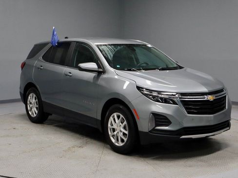 Used 2024 Chevrolet Equinox LT w/ LPO, Floor Liner Package image 1