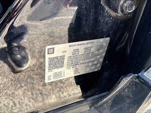 Used 2019 GMC Acadia Denali w/ Technology Package FWD image 45