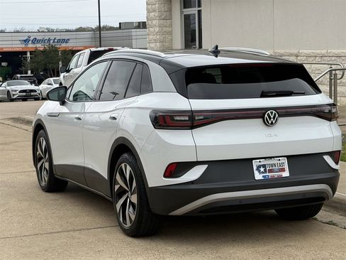 Used 2021 Volkswagen ID.4 Pro S w/ Gradient Package image 5