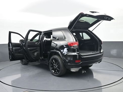 Used 2020 Jeep Grand Cherokee Altitude image 76