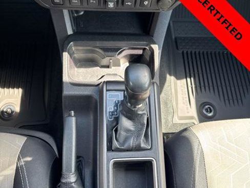 Certified 2022 Toyota Tacoma TRD Off-Road image 18