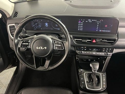 Used 2025 Kia Seltos EX AWD/4WD image 14