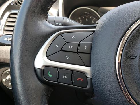 Used 2018 Jeep Compass Latitude AWD/4WD image 20