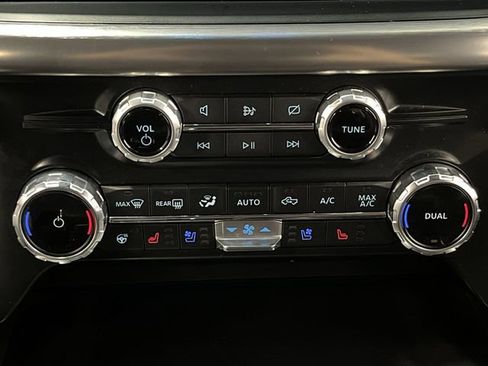 Used 2022 Ford F150 Lariat w/ Equipment Group 502A High image 20