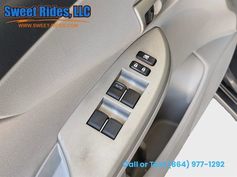 Used 2012 Toyota Corolla LE FWD image 17
