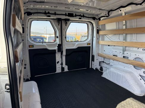Used 2024 Ford Transit 250 Low Roof w/ Exterior Upgrade Package RWD image 10