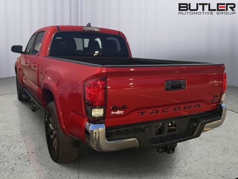 Used 2022 Toyota Tacoma SR5 AWD/4WD image 10