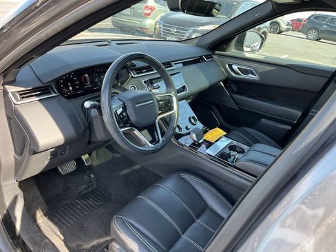 Used 2021 Land Rover Range Rover Velar R-Dynamic S image 22