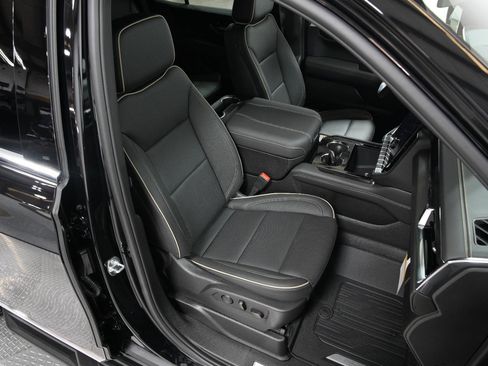 New 2026 GMC Yukon Elevation w/ LPO, Floor Liner Package image 19