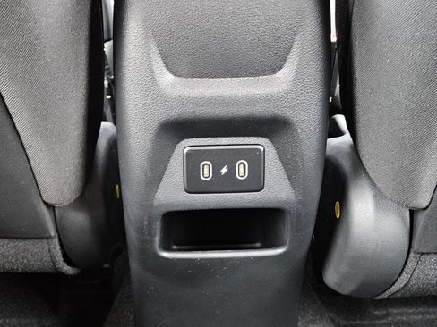 Used 2026 Hyundai Venue SEL FWD image 15