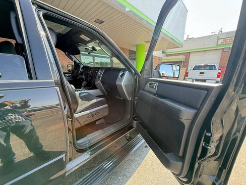 Used 2012 Ford Expedition EL Limited AWD/4WD image 17