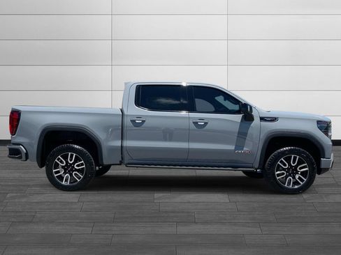 Used 2025 GMC Sierra 1500 AT4 w/ AT4 Premium Package AWD/4WD image 2