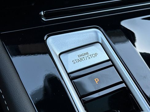 New 2025 Volkswagen Atlas Cross Sport SEL Premium R-Line image 21