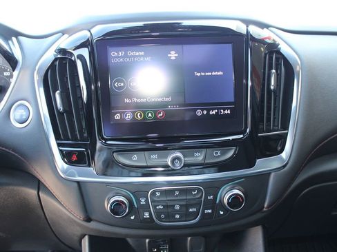 Used 2023 Chevrolet Traverse RS AWD/4WD image 30