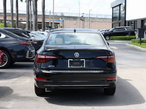 Used 2019 Volkswagen Jetta SE image 6