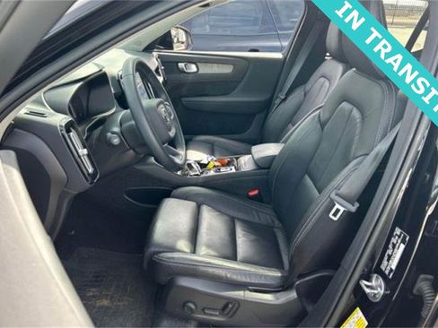 Used 2023 Volvo XC40 B5 Plus w/ Protection Package Premier image 2