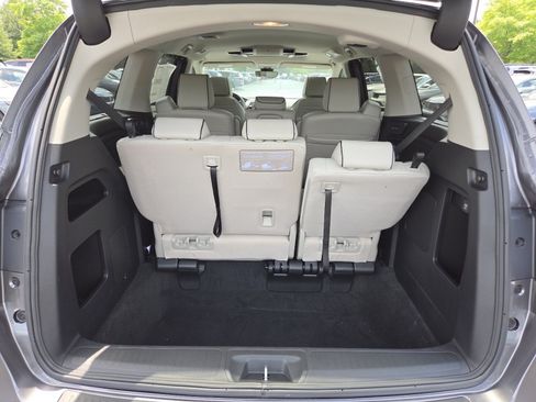 New 2026 Honda Odyssey Touring image 24