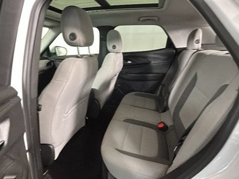 Used 2021 Chevrolet TrailBlazer LT w/ Sun and Liftgate Package FWD image 26