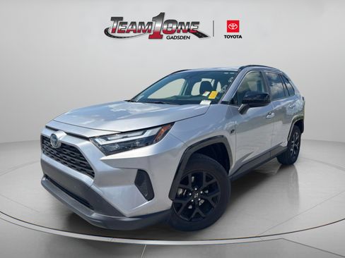Certified 2023 Toyota RAV4 LE AWD/4WD image 7