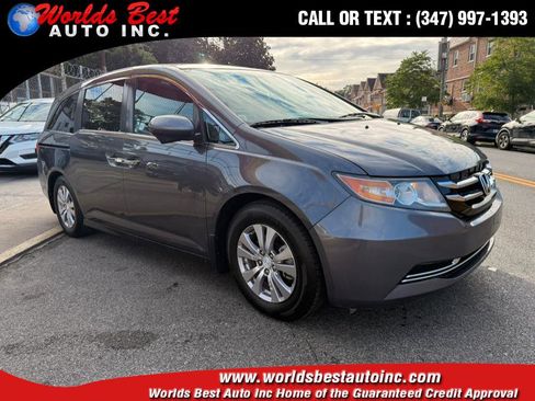 Used 2016 Honda Odyssey SE image 1