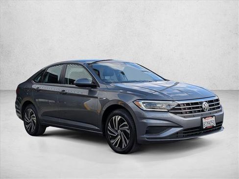 Used 2020 Volkswagen Jetta SEL image 3
