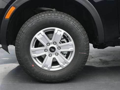 New 2025 Ford Ranger XL image 10