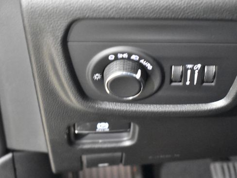New 2026 Jeep Grand Cherokee Laredo X RWD image 15