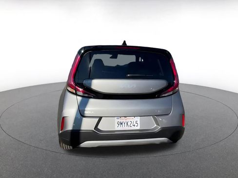 Used 2025 Kia Soul LX w/ LX Technology Package image 12