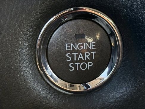 Used 2018 Lexus GX 460 Premium w/ Premium Package image 19