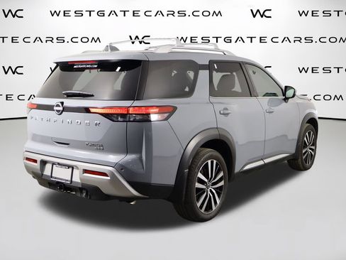 Used 2025 Nissan Pathfinder Platinum w/ Cargo Package AWD/4WD image 43