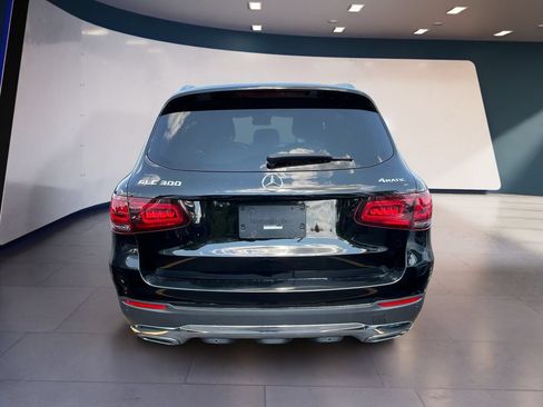 Certified 2022 Mercedes-Benz GLC 300 4MATIC image 4
