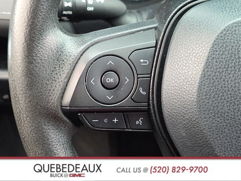 Used 2020 Toyota RAV4 XLE FWD image 14