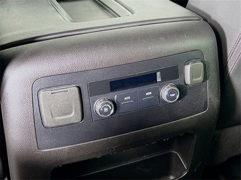 Used 2020 Chevrolet Tahoe LT image 36