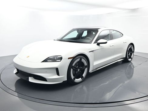 Used 2025 Porsche Taycan image 1