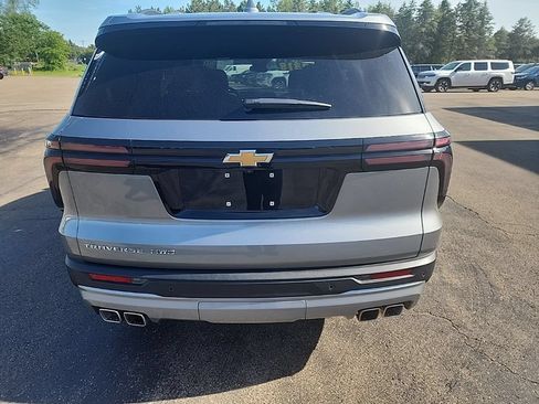 Used 2026 Chevrolet Traverse LT AWD/4WD image 4