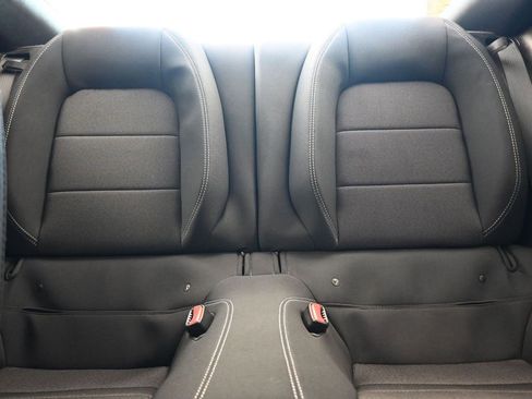 Used 2017 Ford Mustang Coupe image 28