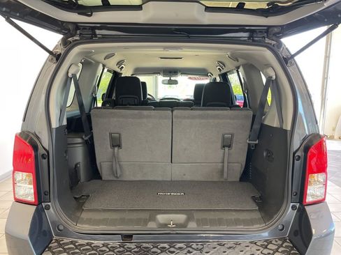 Used 2012 Nissan Pathfinder SV AWD/4WD image 14