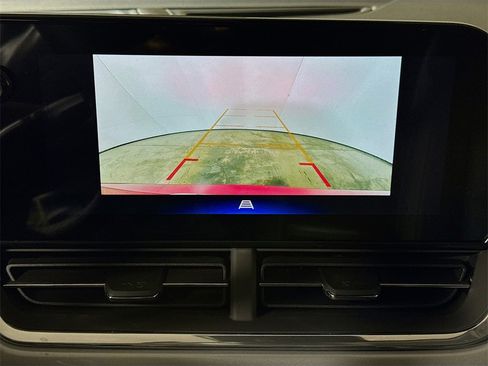 New 2026 Chevrolet Trax LT w/ Sunroof Package image 8