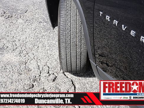 Used 2023 Chevrolet Traverse LT w/ LPO, Floor Liner Package AWD/4WD image 44
