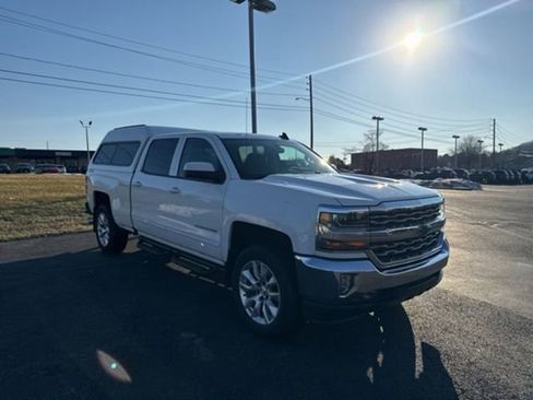 Used 2017 Chevrolet Silverado 1500 LT w/ All Star Edition image 3