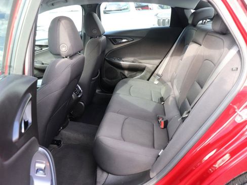 Used 2025 Chevrolet Malibu LT FWD image 12