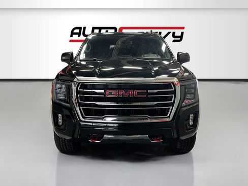 Used 2024 GMC Yukon XL AT4 w/ Technology Package AWD/4WD image 2