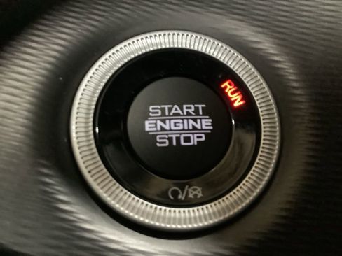 Used 2023 Jeep Grand Cherokee Altitude image 28