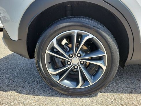Used 2022 Buick Encore GX Select FWD image 5