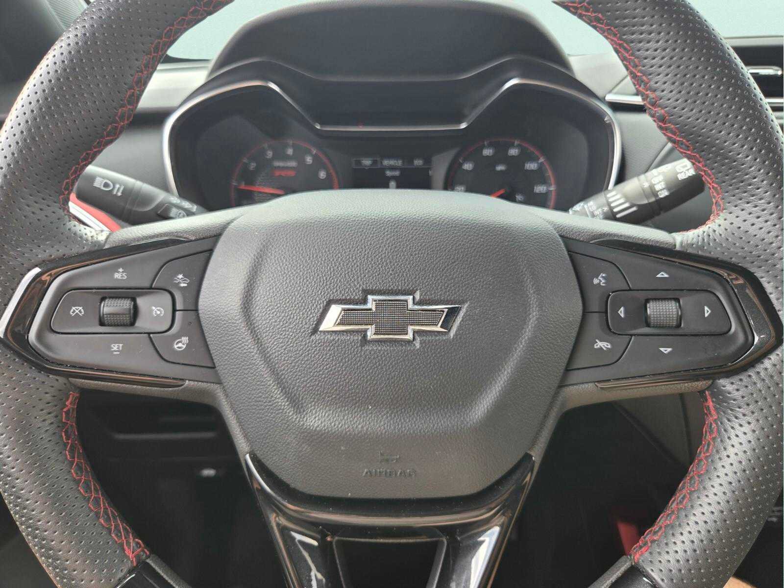 Used 2023 Chevrolet TrailBlazer RS FWD image 29