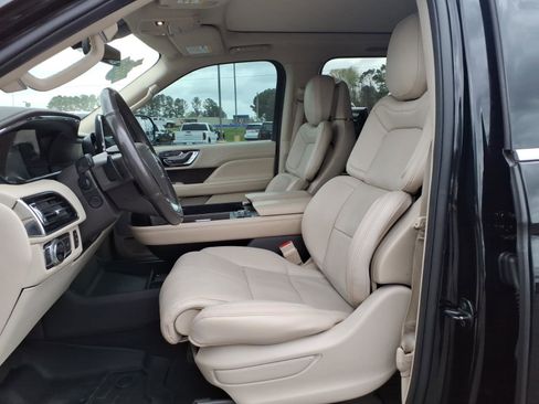 Used 2021 Lincoln Navigator L Reserve w/ Luxury Package image 20